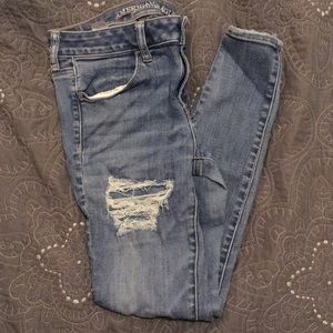 American eagle ripped skinny jeans